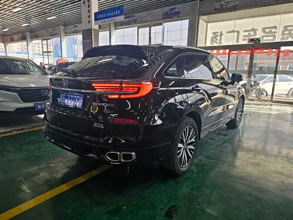 Avancier 370 TURBO 4 WD Premium