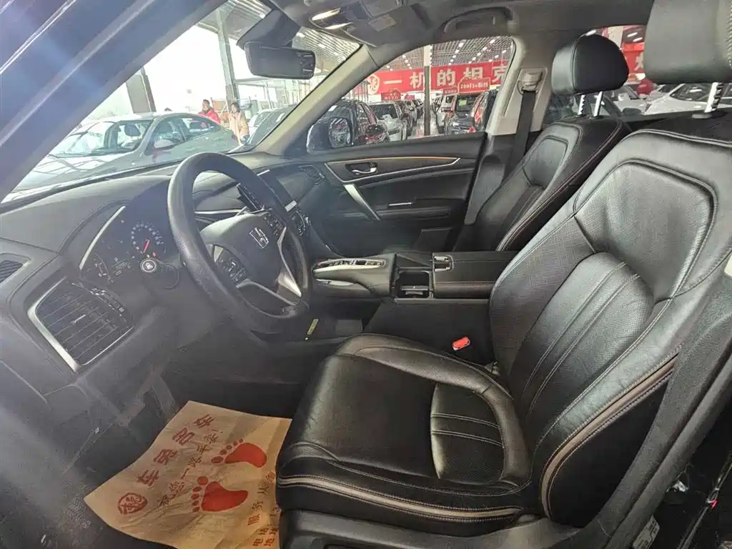 Avancier 370 TURBO 4 WD Premium