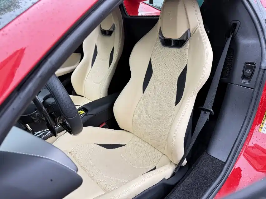 Ferrari 296 3.0 T V6 GTS