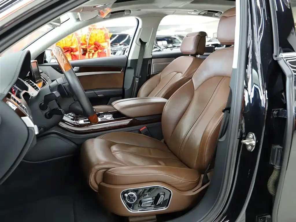 Audi A8 A8 L W12 6.3 FSI quattro