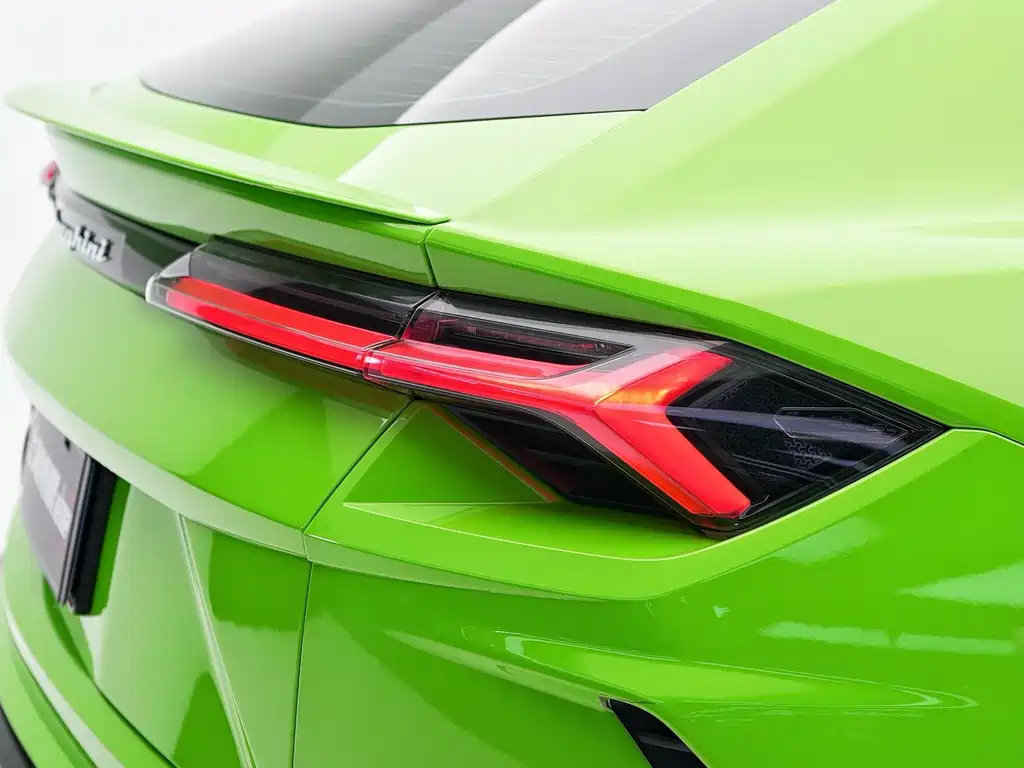 Urus 4.0 T V8