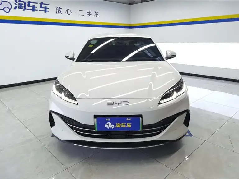 BYD Seal 06 DM-i 80 KM Distinguished