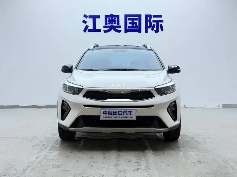 Kia Stonic 1.4 L CVT Fun Enjoyment Sunroof