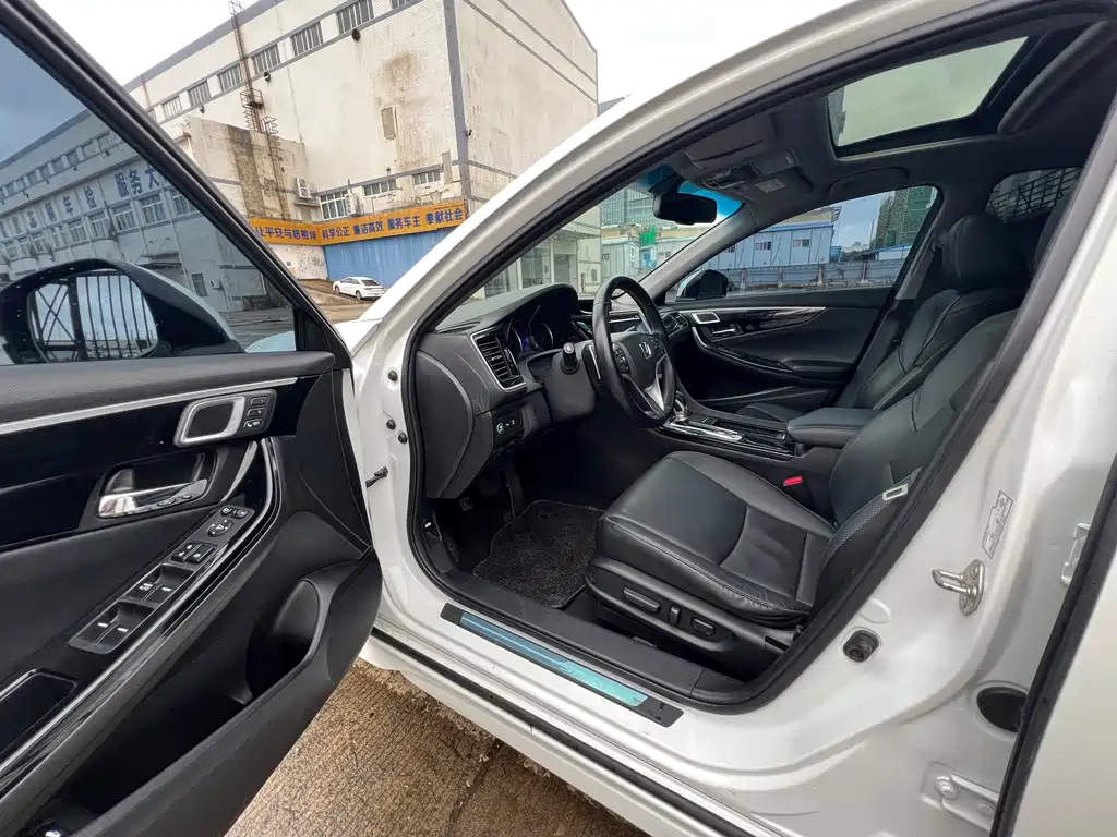 Spirior 2.4 L Luxury