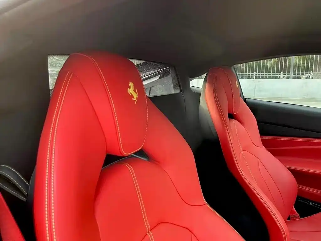 Ferrari F8 Tributo 3.9 T V8