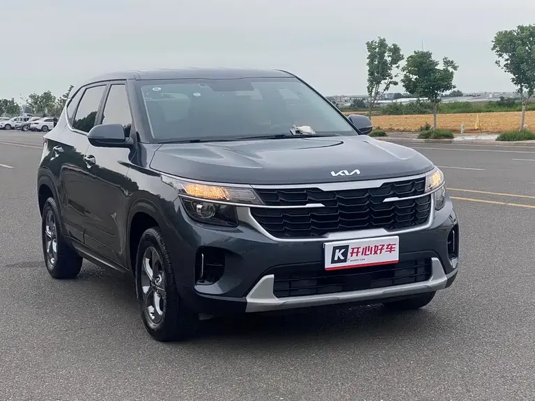 Kia Seltos 赛图斯 2023款 1.5 L CVT舒适版