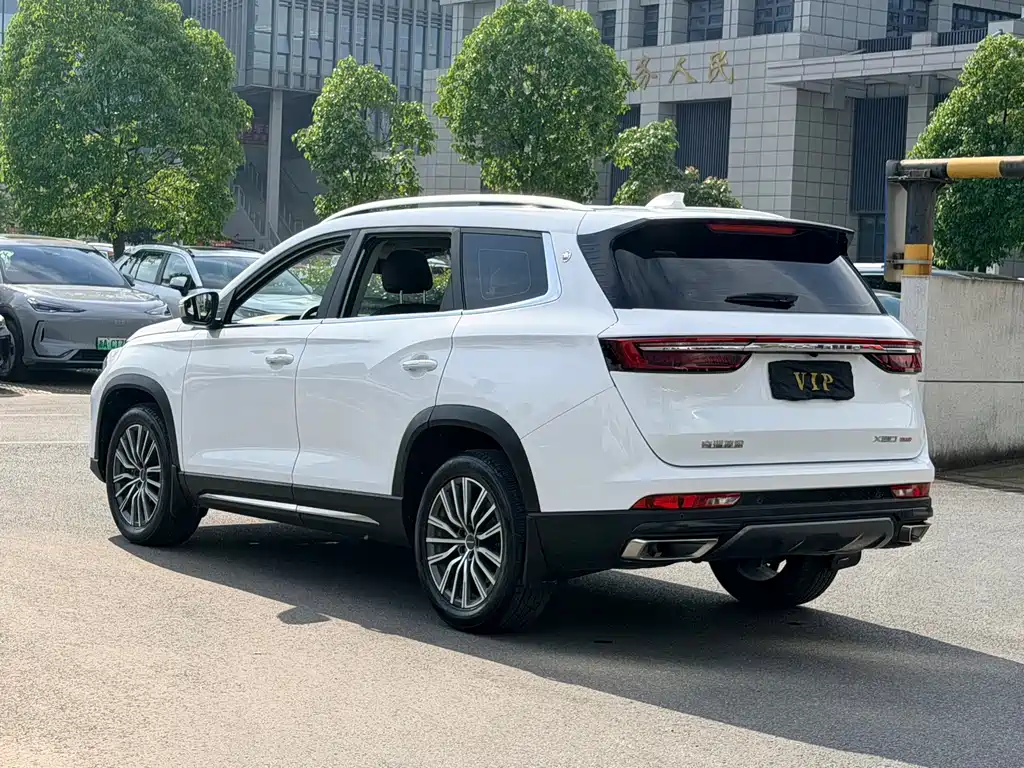 Jetour X90 PLUS Facelift 1.6 TD DCT Villa 5-seat