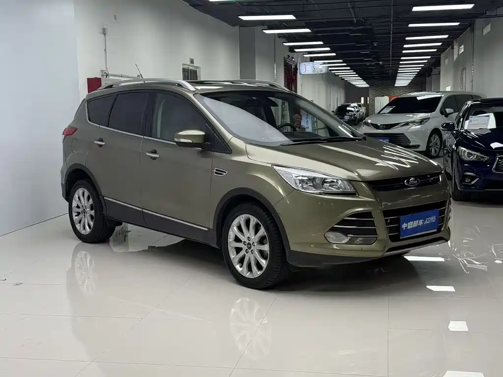 Kuga 2.0 L GTDi 4 WD Elite