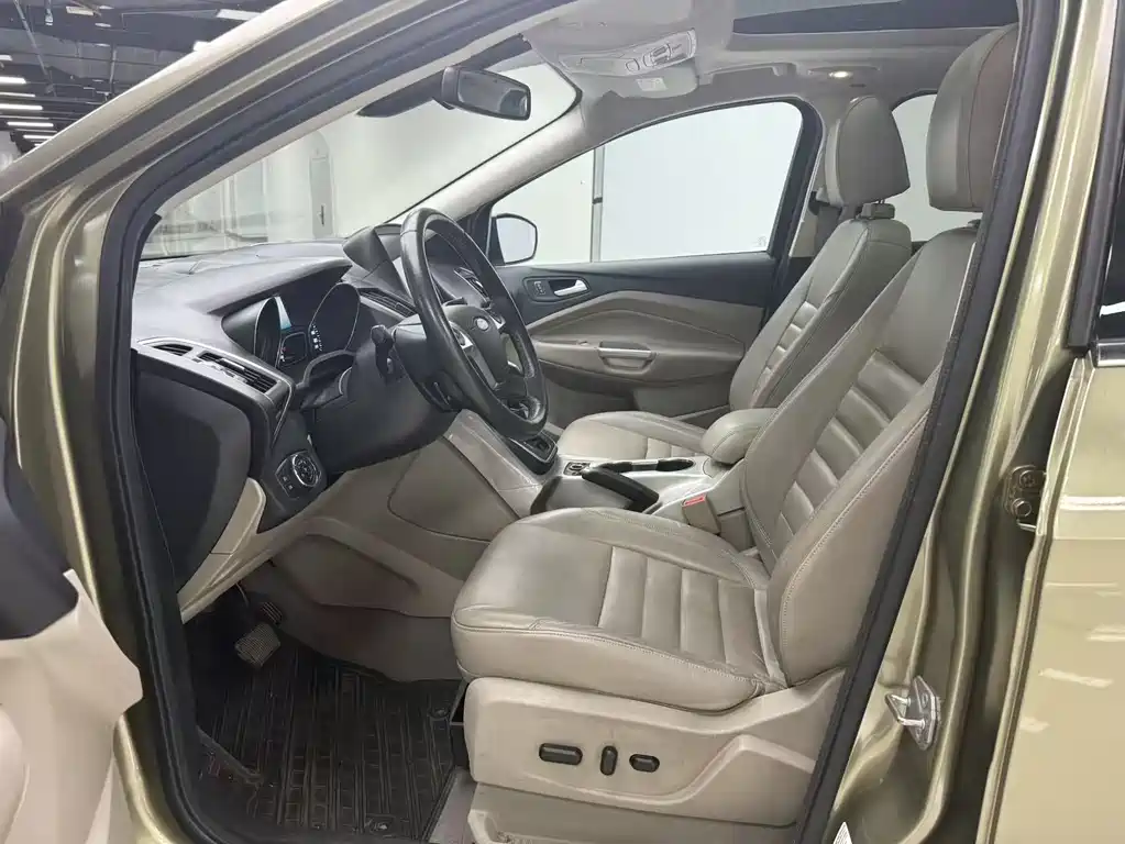 Kuga 2.0 L GTDi 4 WD Elite