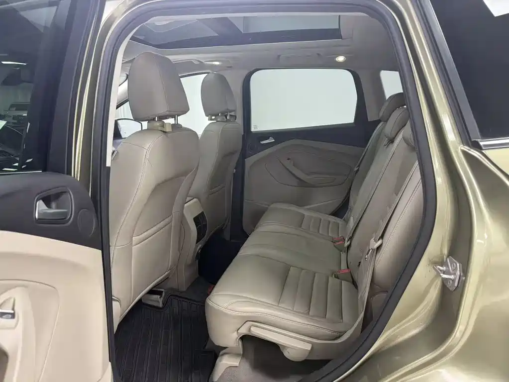 Kuga 2.0 L GTDi 4 WD Elite
