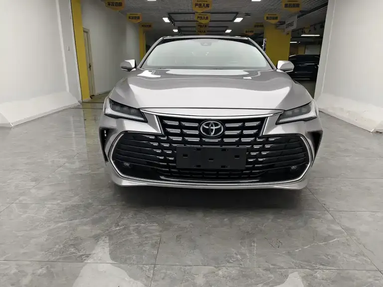 Toyota Avalon 2.0 L Luxury