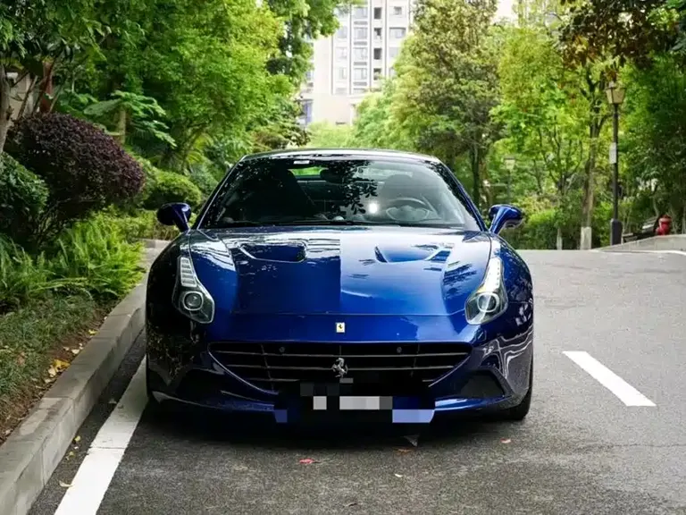 Ferrari California T 3.9 T Standard