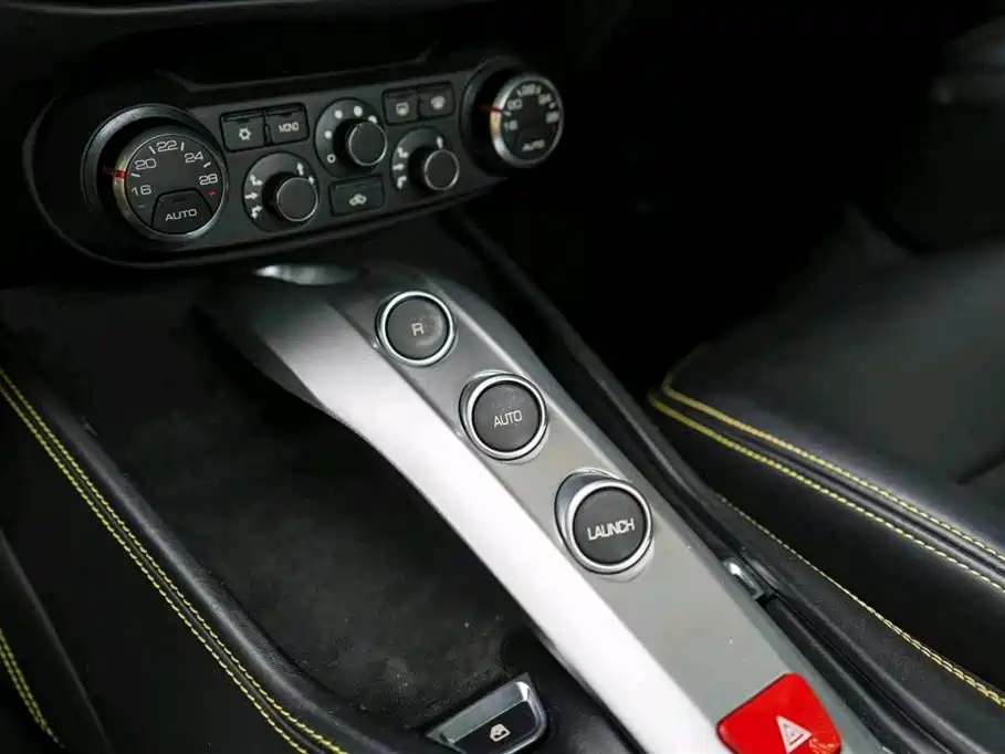 California T 3.9 T Standard