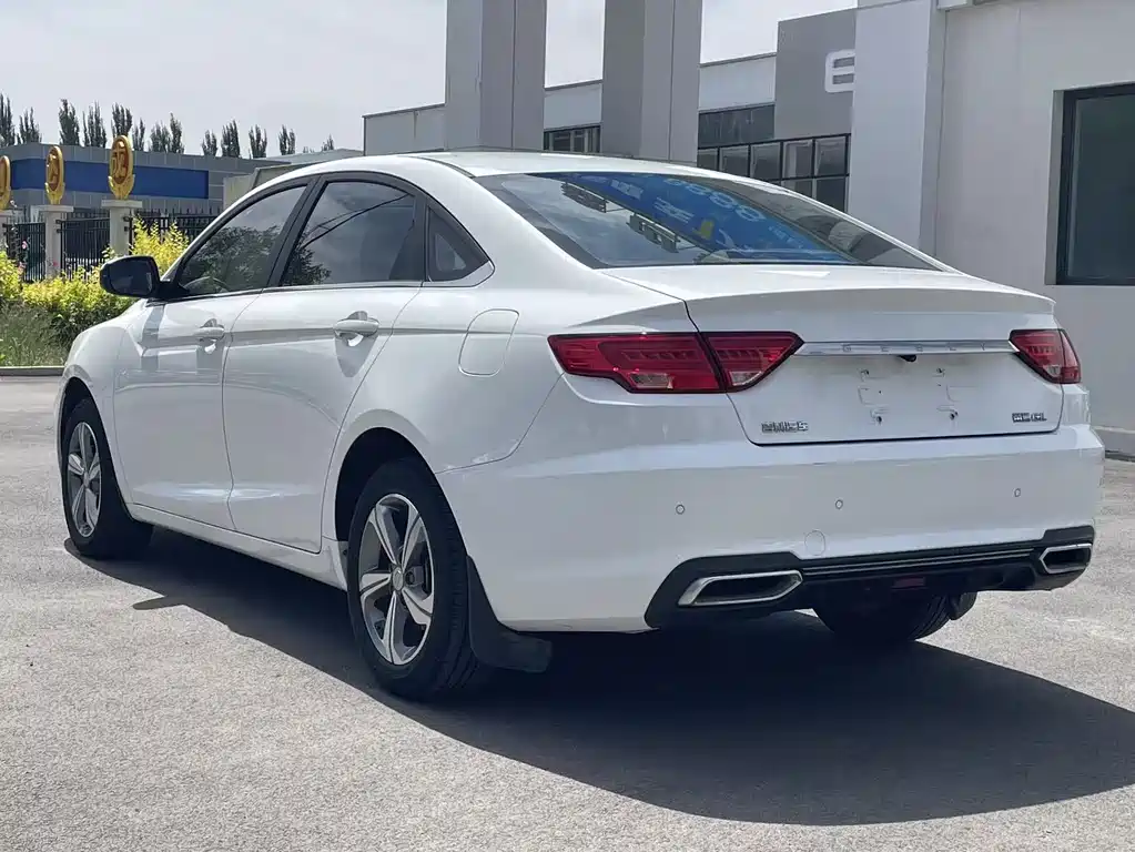 Emgrand GL 1.8 L DCT Elite Connected