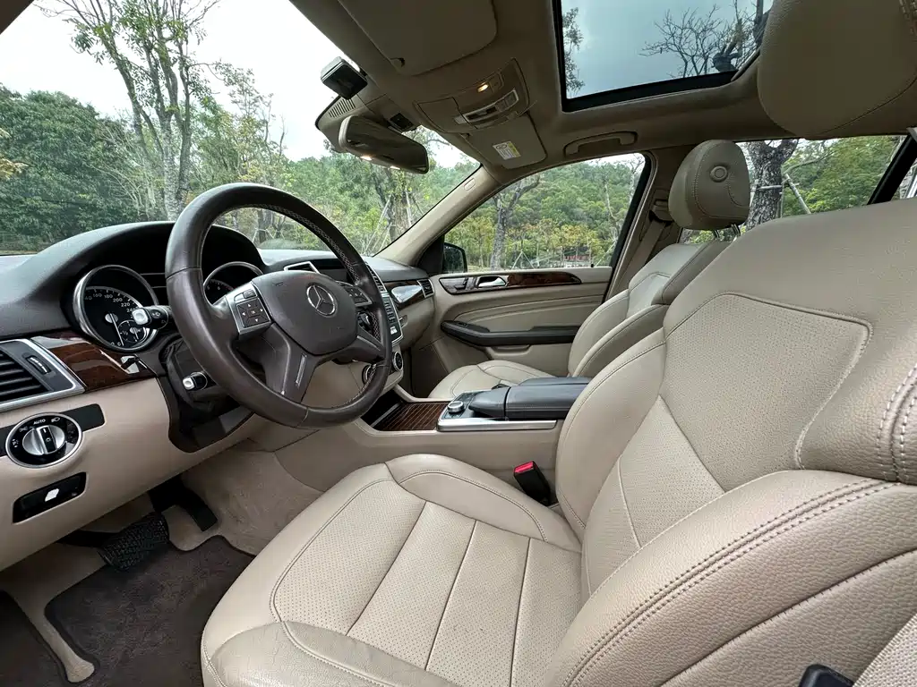 Mercedes-Benz M-Class ML 400 4 MATIC Dynamic