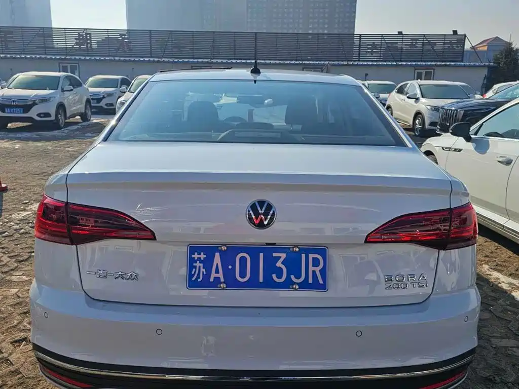 Bora 200 TSI DSG Smooth Travel
