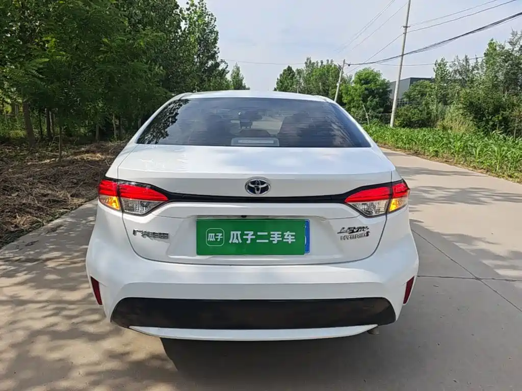 Levin Dual Engine 1.8 H E-CVT Luxury