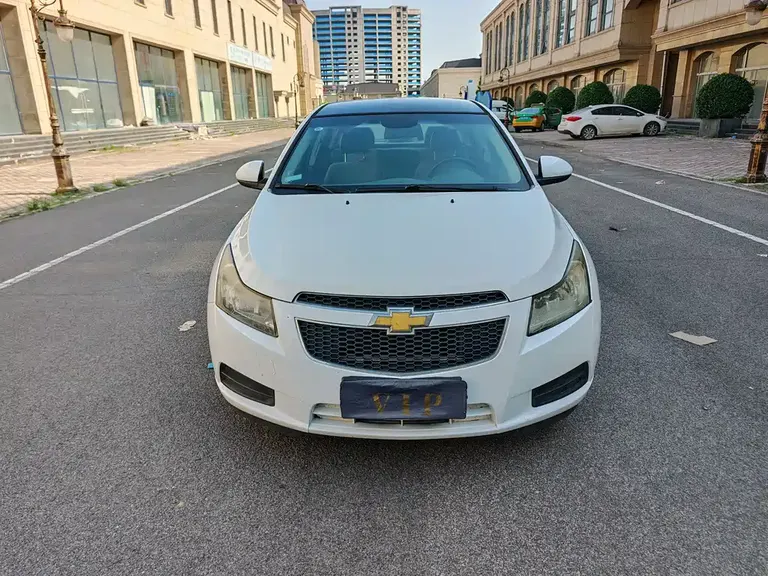Chevrolet Cruze 1.6 L SL MT