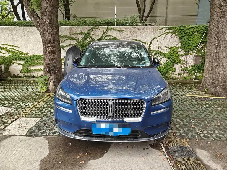 Lincoln Corsair 2.0 T 2 WD Premium