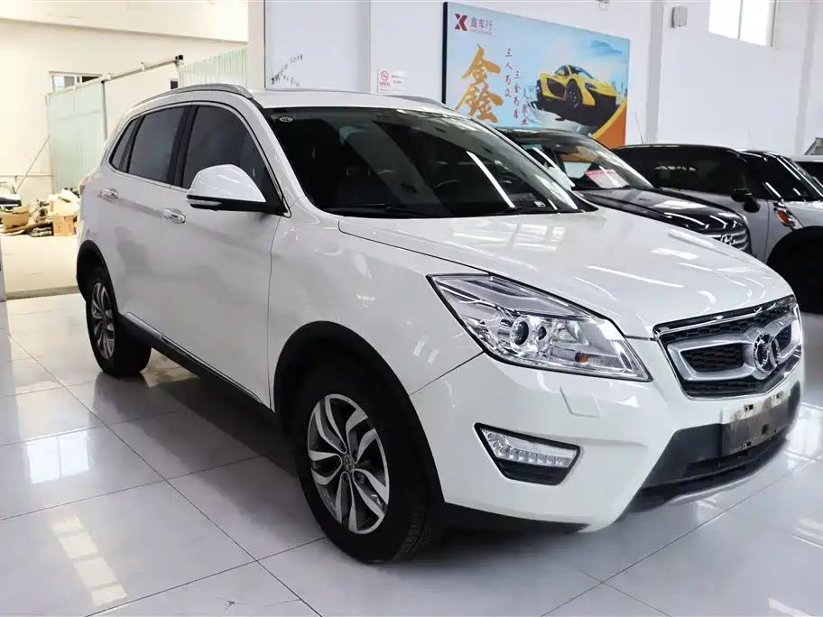 Senova X65 2.0 T Auto Luxury