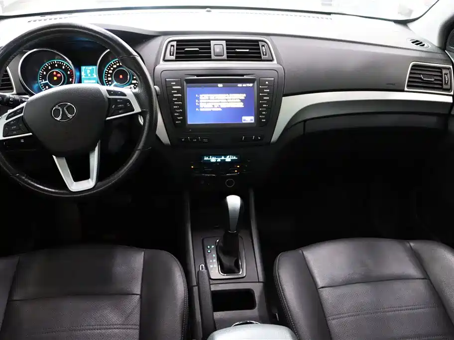 Senova X65 2.0 T Auto Luxury