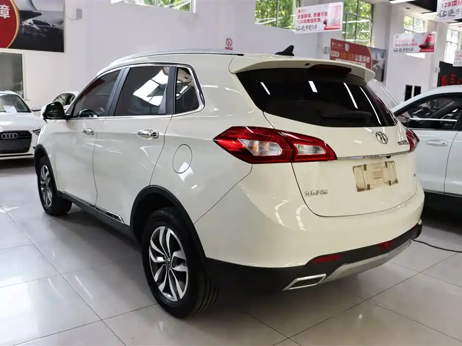 Senova X65 2.0 T Auto Luxury