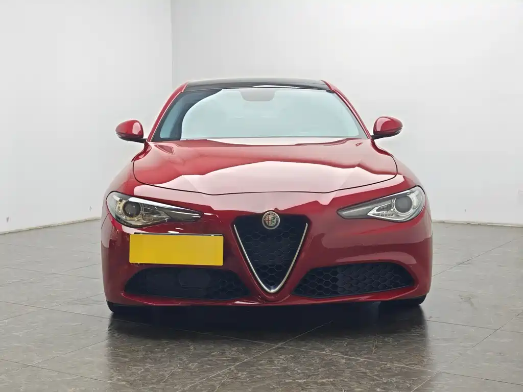 Giulia 2.0 T 280 HP Luxury