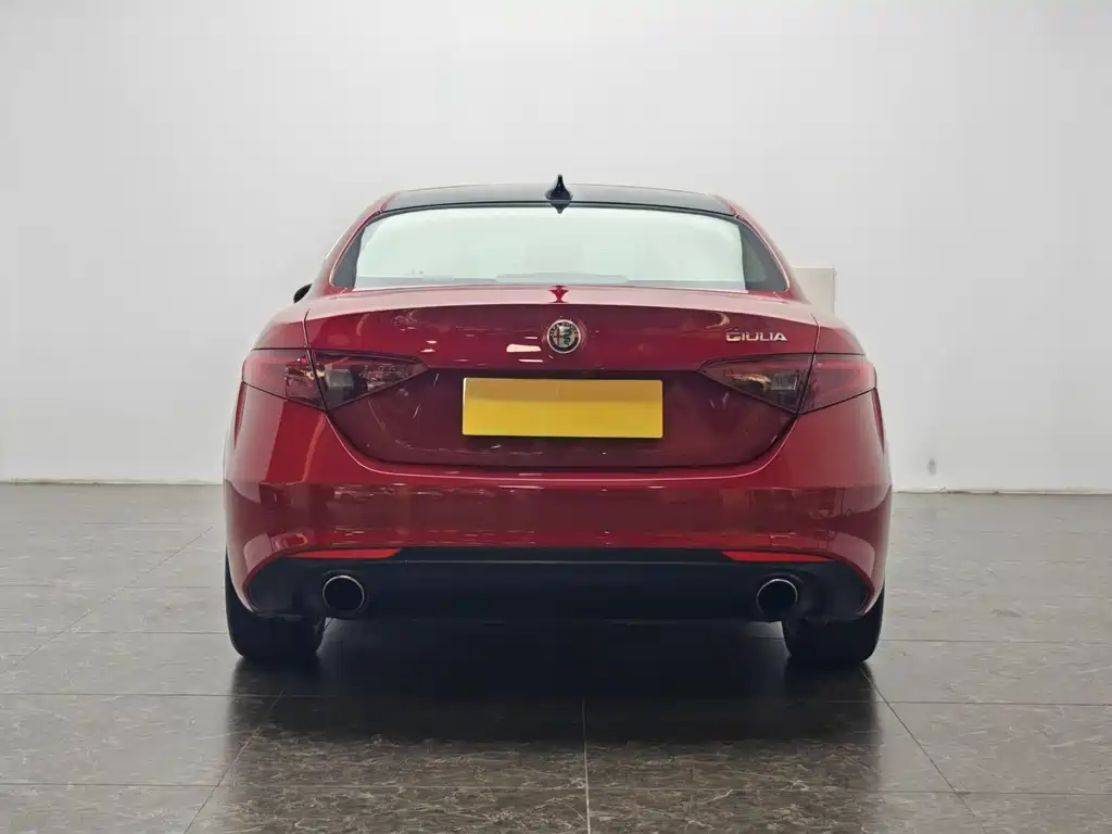 Giulia 2.0 T 280 HP Luxury