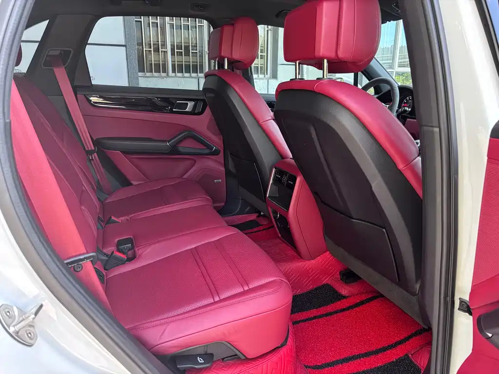 Cayenne Cayenne 3.0 T Platinum
