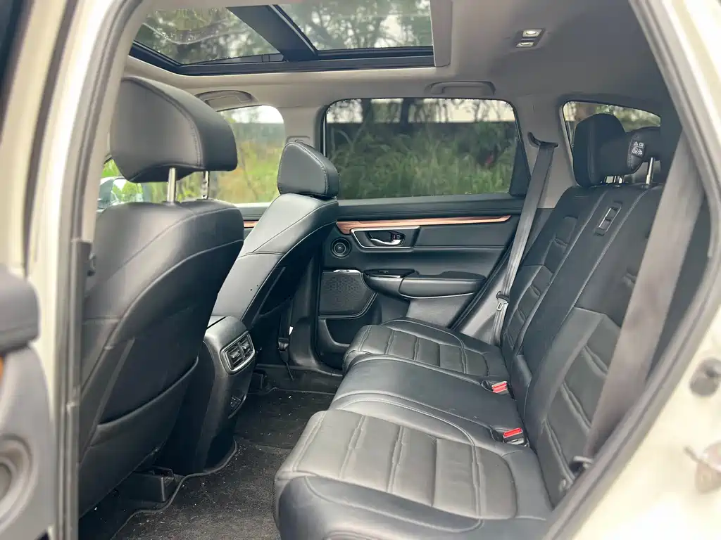 Honda CR-V 240 TURBO CVT 2 WD Style
