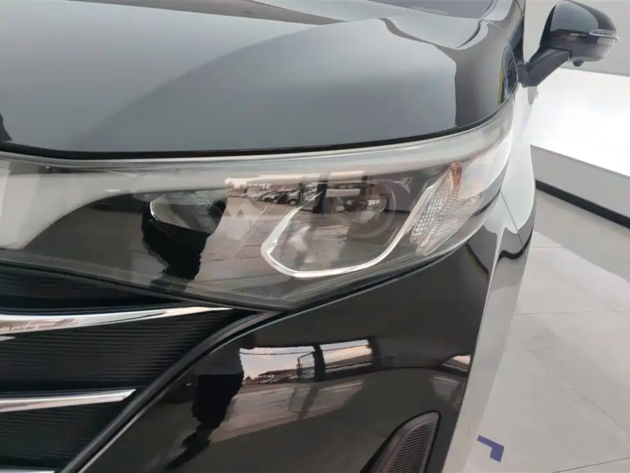 GAC Trumpchi M6 270 T Auto Premium (6-seat) CN-V