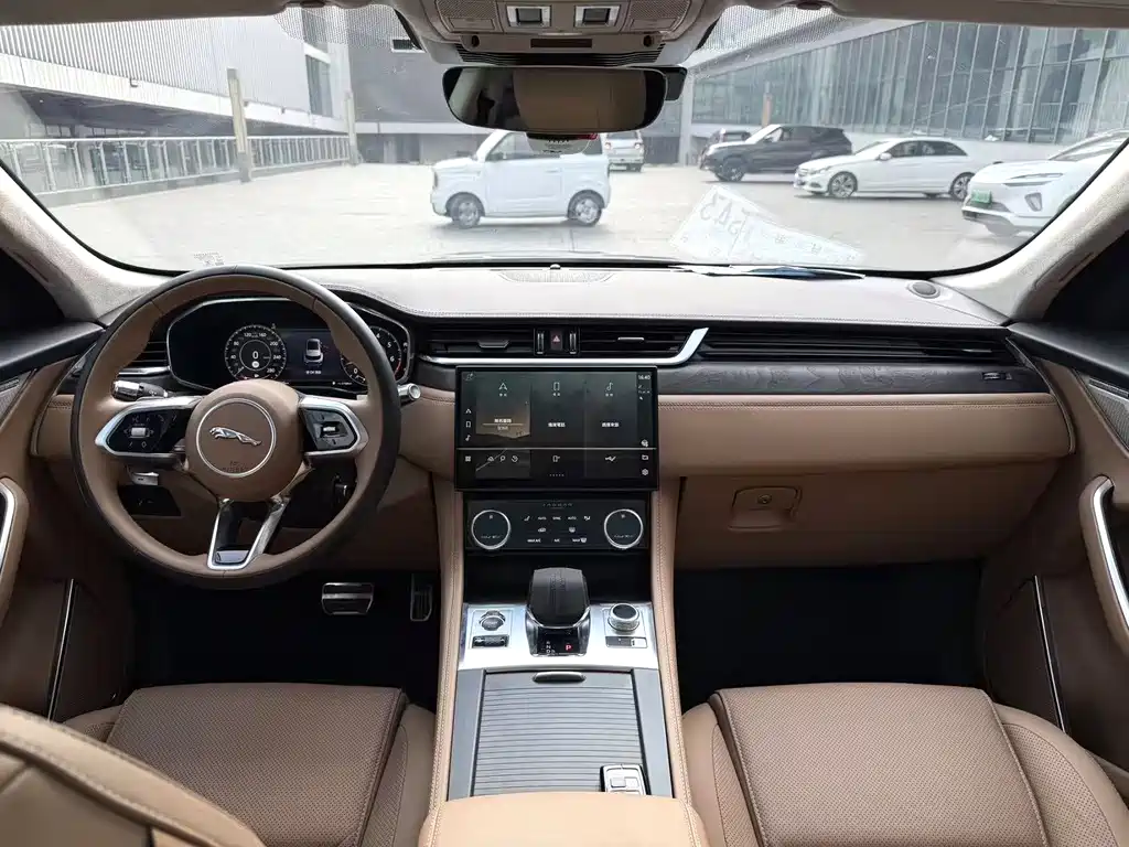 Jaguar F-PACE P250 HSE