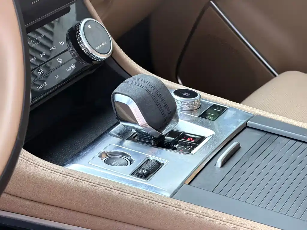 Jaguar F-PACE P250 HSE