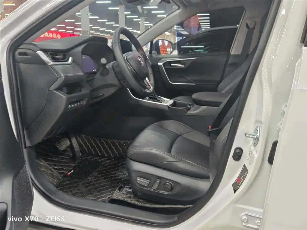 Wildlander 2.0 L CVT 2 WD Luxury PLUS