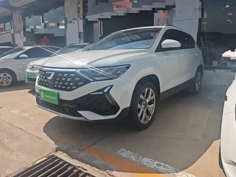 Jetta VS5 280 TSI Auto Progressive