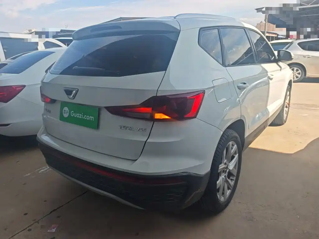 Jetta VS5 280 TSI Auto Progressive
