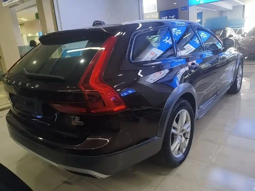 Volvo V90 Cross Country T5 AWD Smart Vision