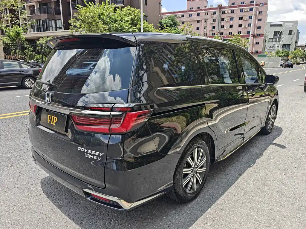 Odyssey 2.0 L e:HEV Sharp· Joy
