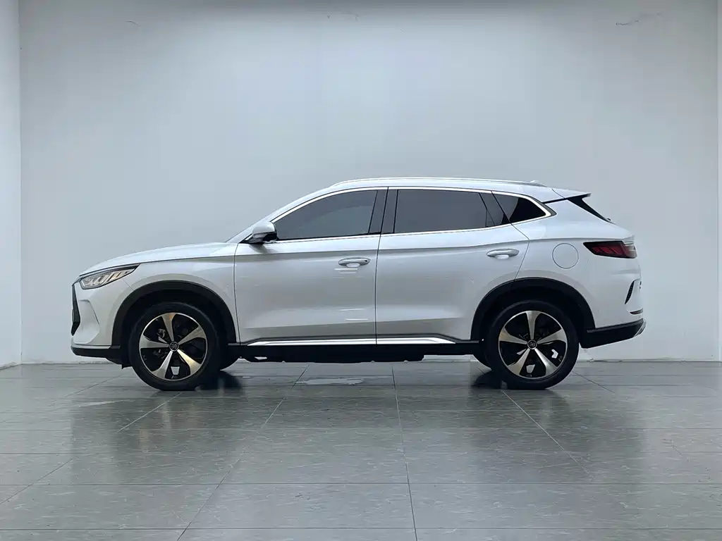 Song PLUS NEV DM-i 110 KM Flagship