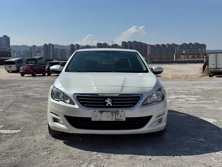 Peugeot 408 1.8 L Auto Luxury