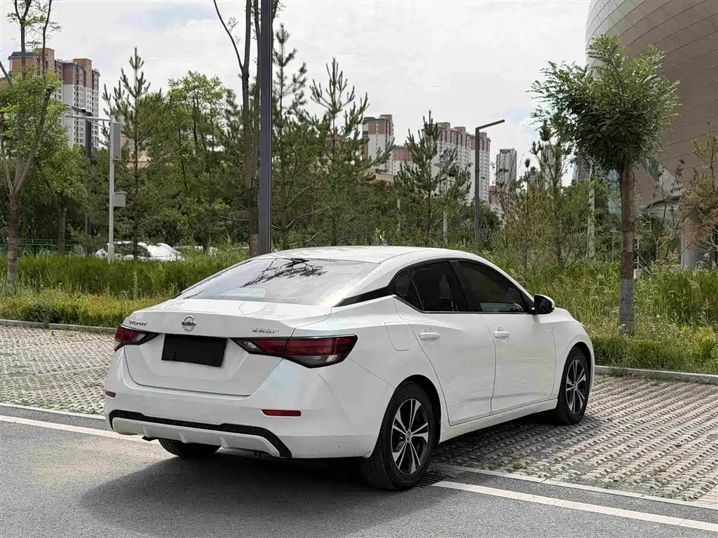 Sylphy 1.6 L XL CVT Joy