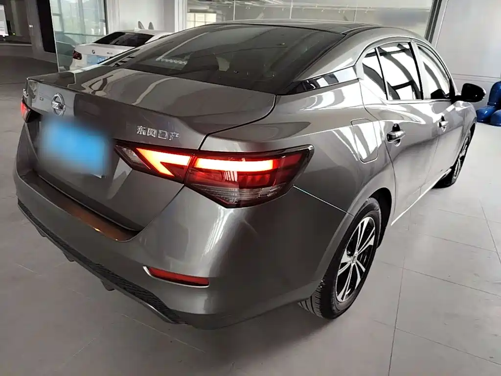 Sylphy 1.6 L XL CVT Joy