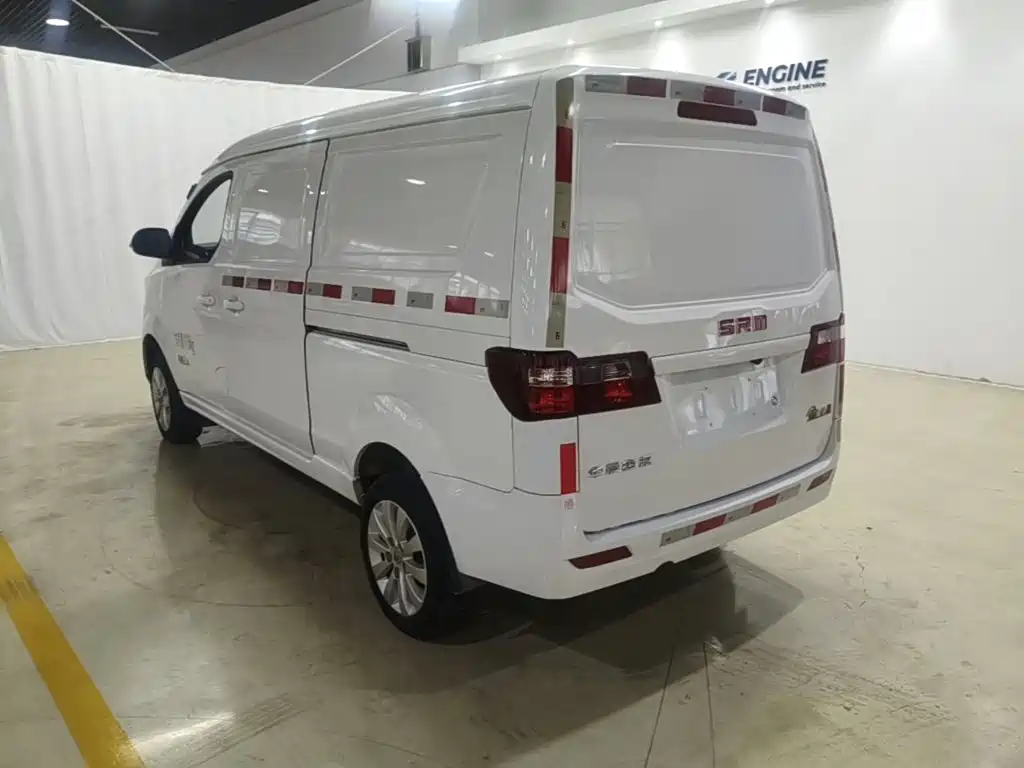 Jin Haishi M Classic 金海狮M经典 2023款 1.6 L 工程狮厢货 2座