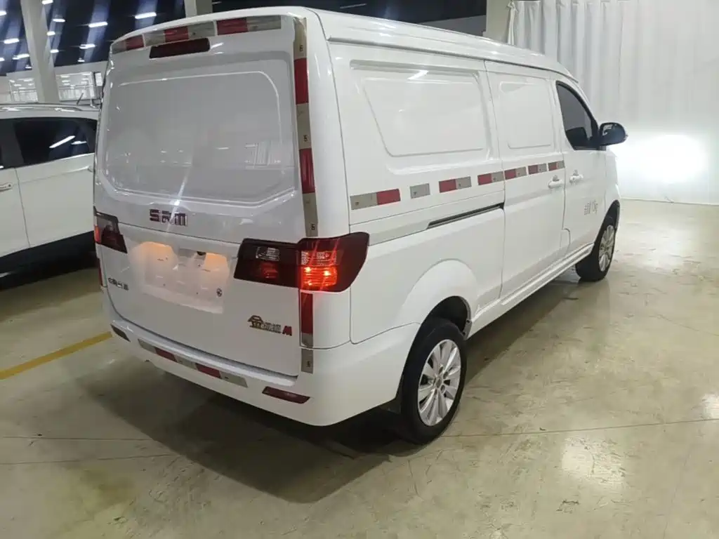 Jin Haishi M Classic 金海狮M经典 2023款 1.6 L 工程狮厢货 2座
