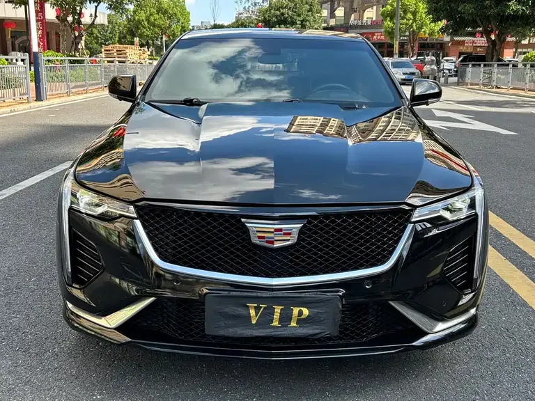 Cadillac CT4 28 T Distinguished