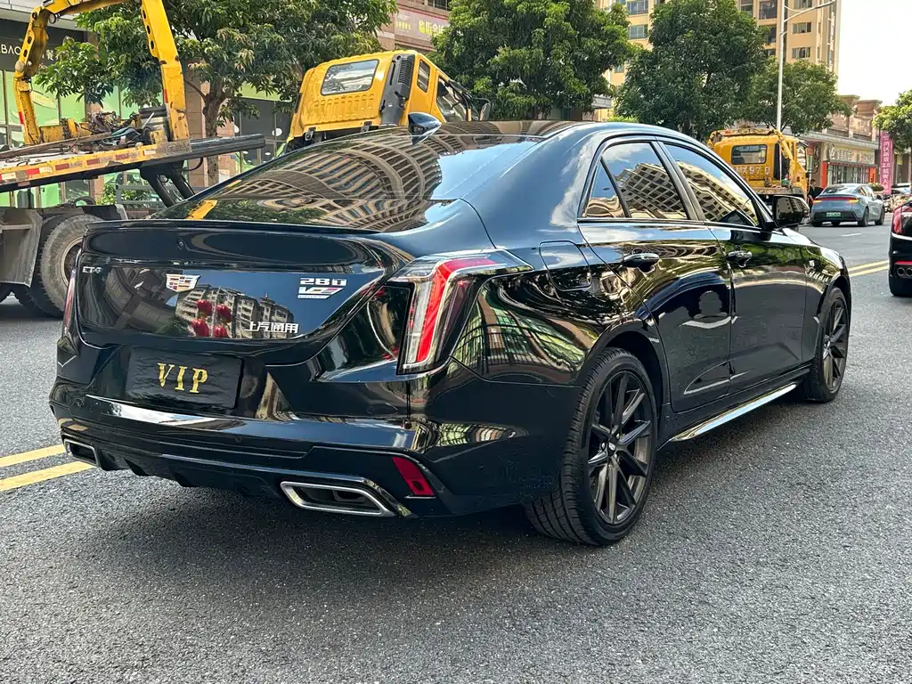 Cadillac CT4 28 T Distinguished