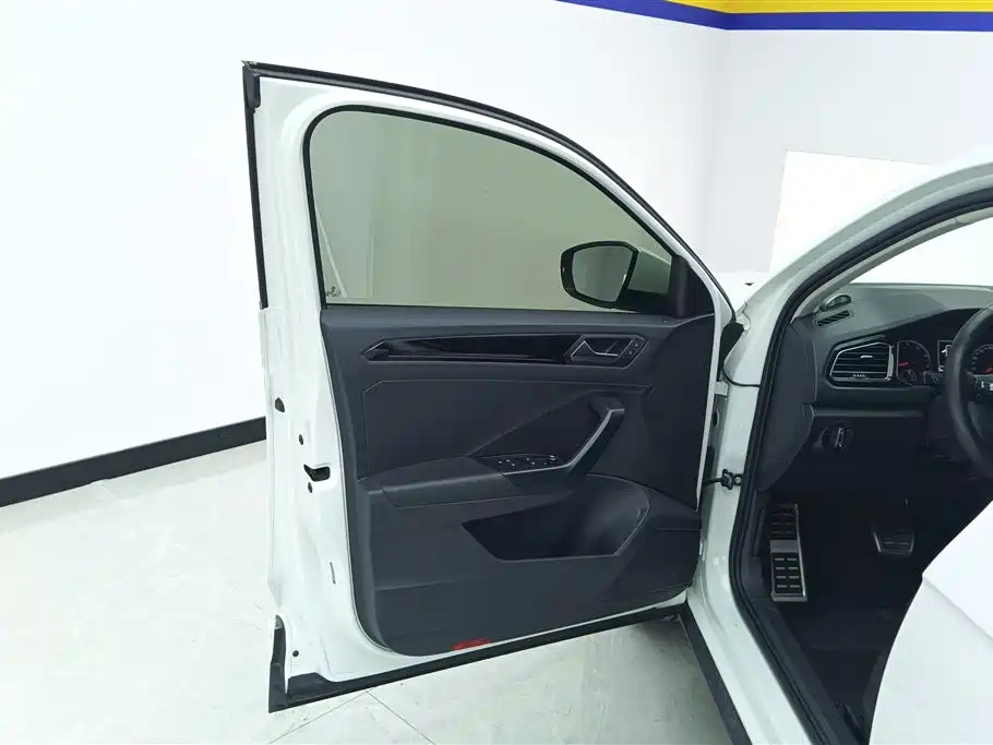 T-ROC 280 TSI DSG 2 WD Comfort CN-V
