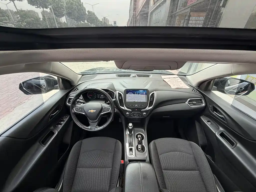 Equinox 535 T Auto Speed World