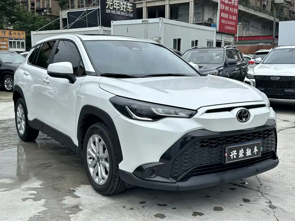 Frontlander 2.0 L CVT Leading