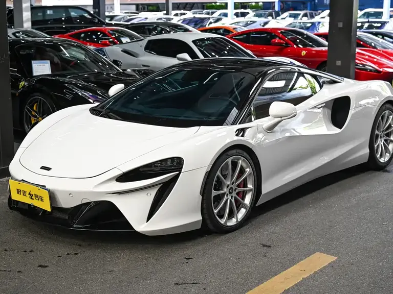 McLaren Artura 3.0 T Hybrid Standard